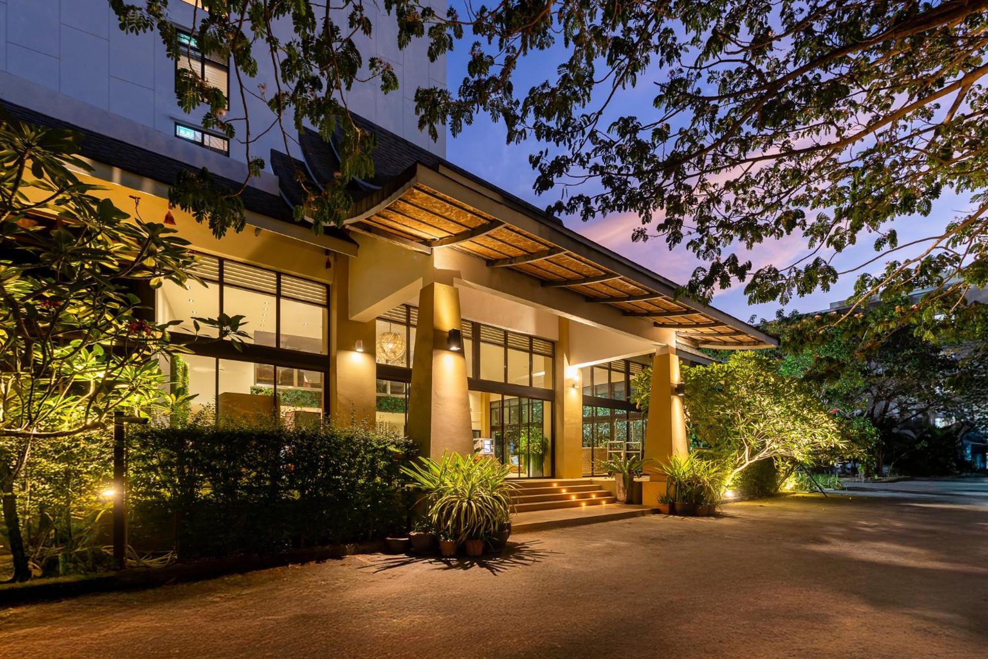 Hotel Recenta Phuket Suanluang Exteriér fotografie