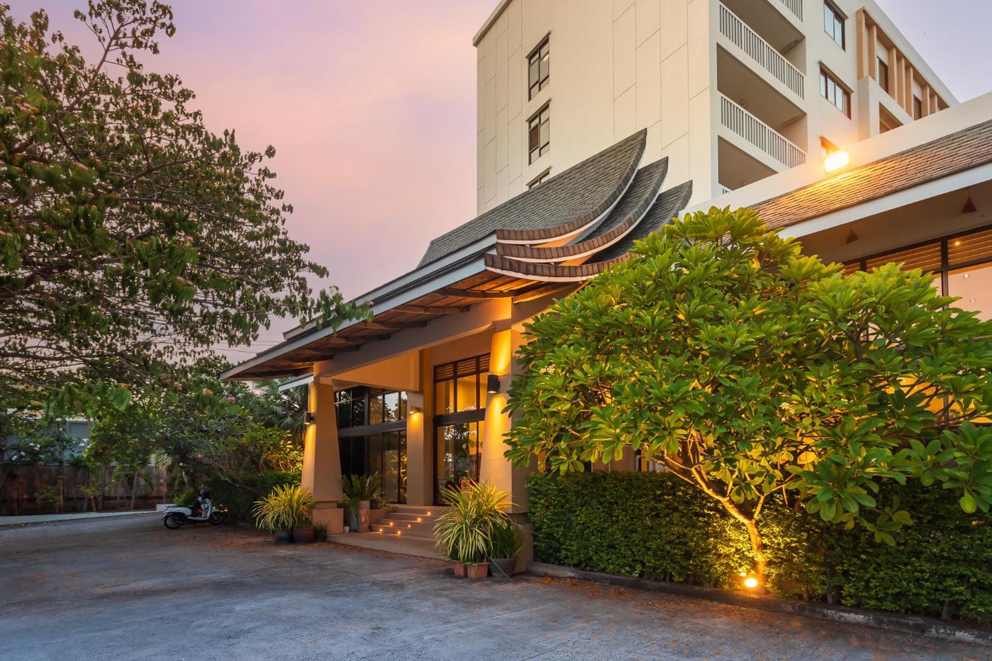 Hotel Recenta Phuket Suanluang Exteriér fotografie